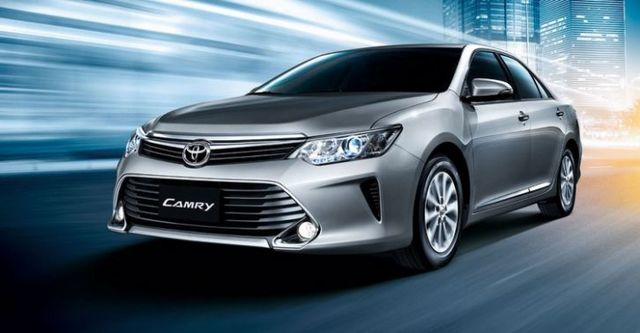 2017 Toyota Camry 2.0經典  第2張相片