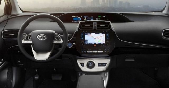 2017 Toyota Prius Hybrid 1.8  第7張相片