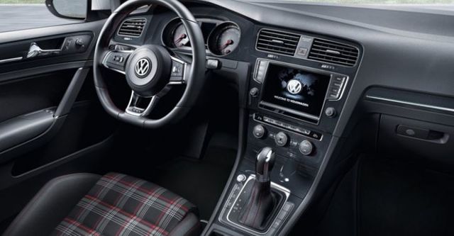 2017 Volkswagen Golf GTI  第9張相片