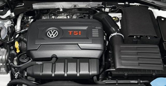 2017 Volkswagen Golf GTI  第10張相片