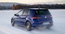 2017 Volkswagen Golf R  第2張縮圖