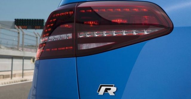 2017 Volkswagen Golf R  第7張相片