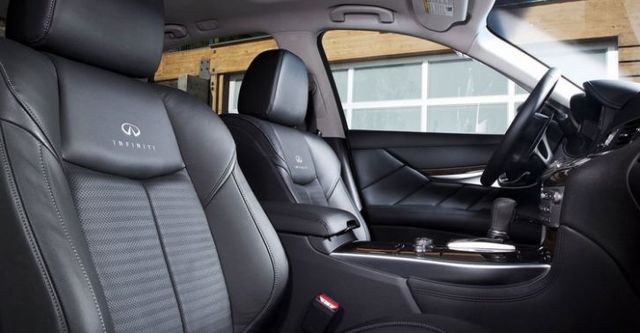 2017 Infiniti Q70 3.7 V6旗艦款  第8張相片