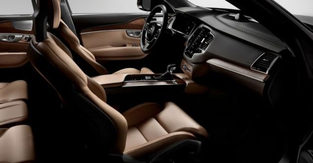 2017 Volvo XC90 D5 Momentum七人座  第7張相片