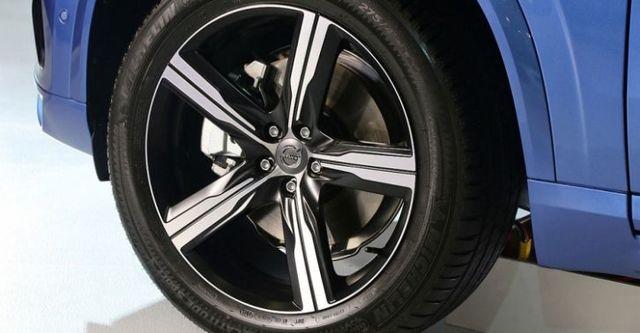2017 Volvo XC90 T6 R-Design七人座  第4張相片