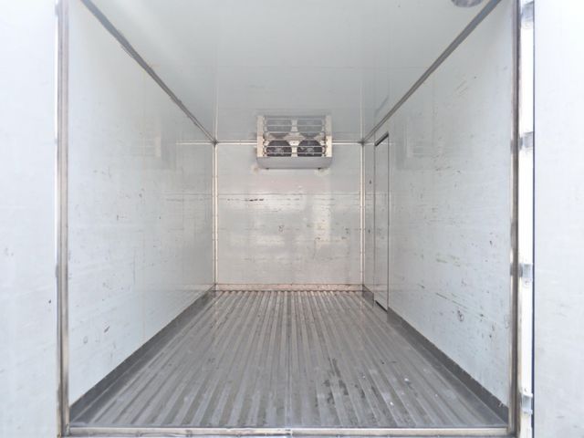 Mitsubishi Canter  第8張相片