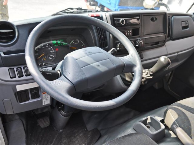 Mitsubishi Canter  第10張相片