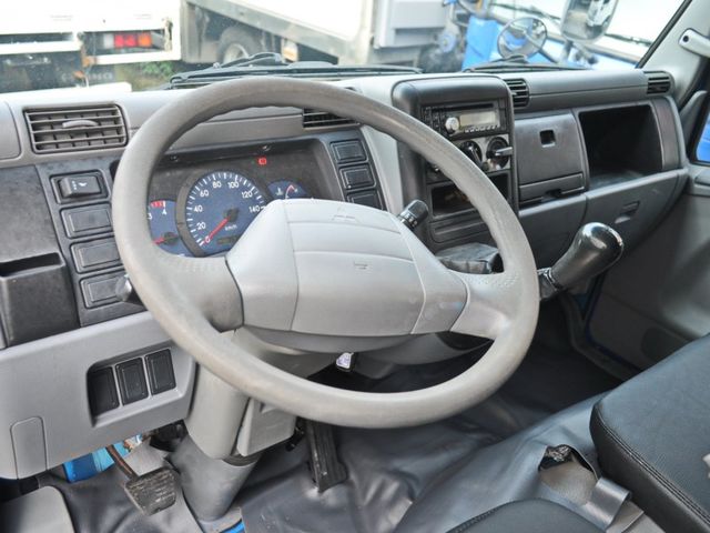 Mitsubishi Canter  第1張相片