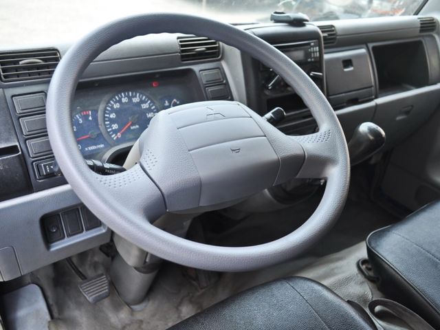 Mitsubishi Canter  第9張相片