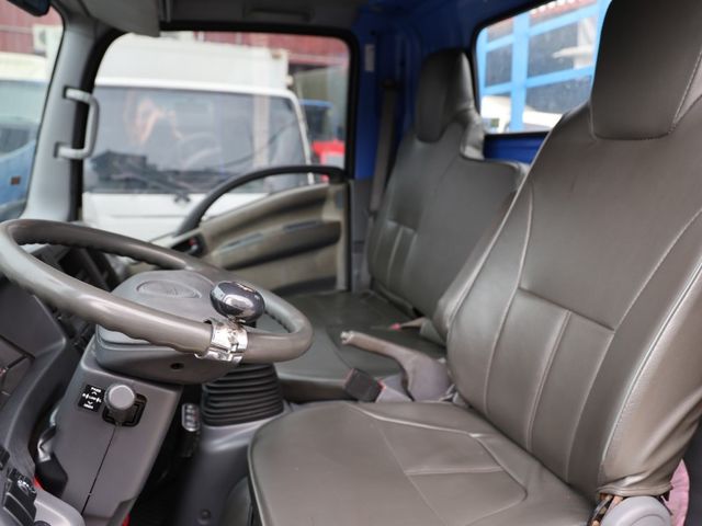 Isuzu Elf(一路發)  第8張相片