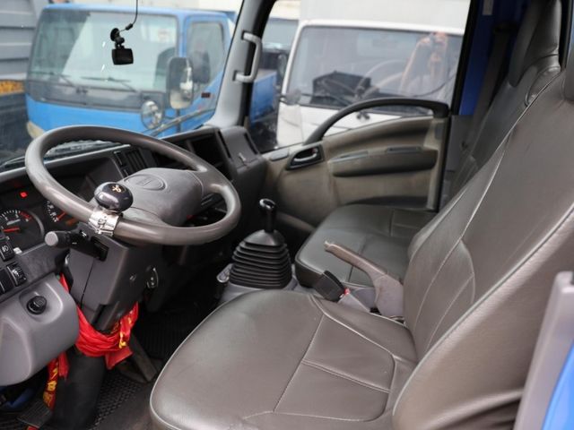 Isuzu Elf(一路發)  第9張相片