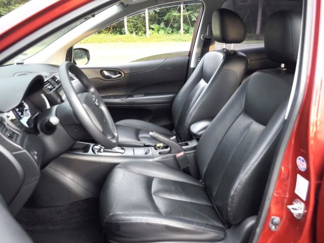 Nissan Tiida  第9張相片