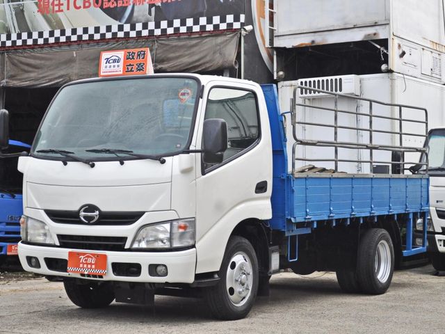 Hino 300  第4張相片