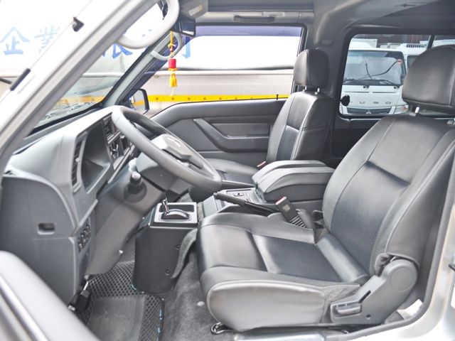 Mitsubishi Delica  第5張相片