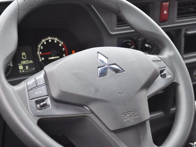 Mitsubishi Delica  第8張相片