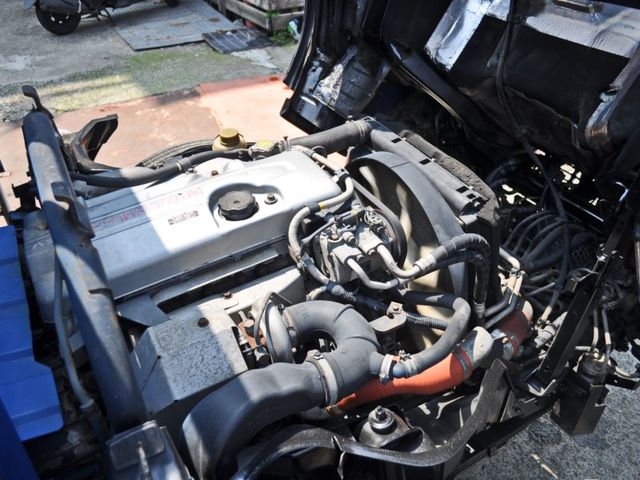 Mitsubishi Canter  第11張相片
