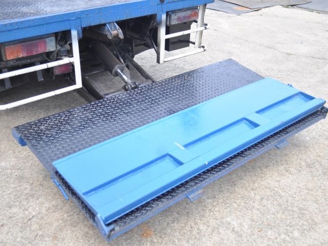 Mitsubishi Canter  第9張相片