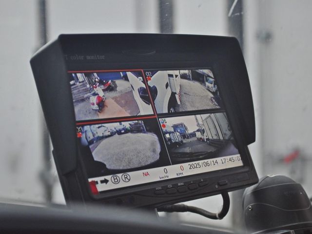 Hino 300  第2張相片