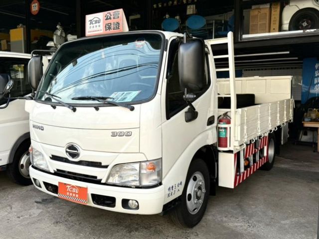 Hino 300  第4張相片