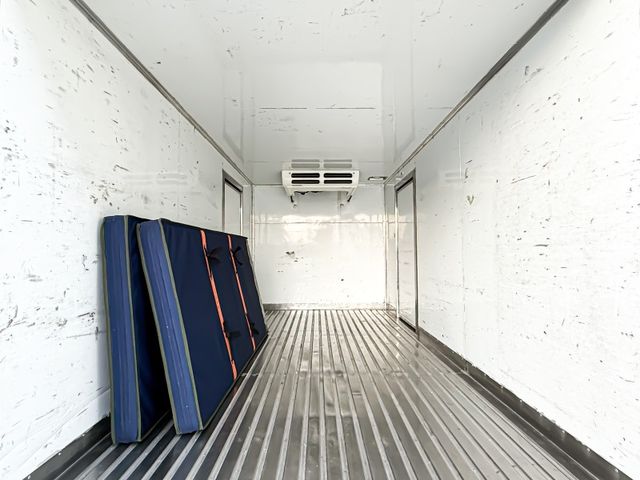 Hino 300  第2張相片