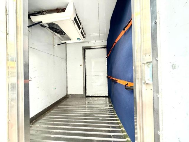 Hino 300  第3張相片