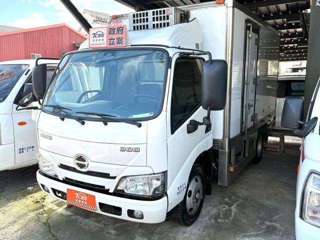 Hino 300  第4張相片