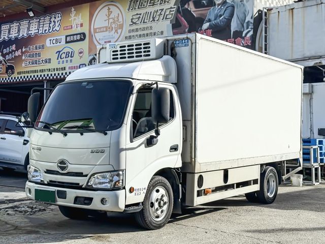 Hino 300  第4張相片