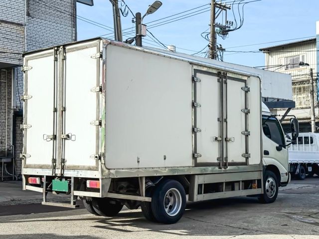 Hino 300  第5張相片