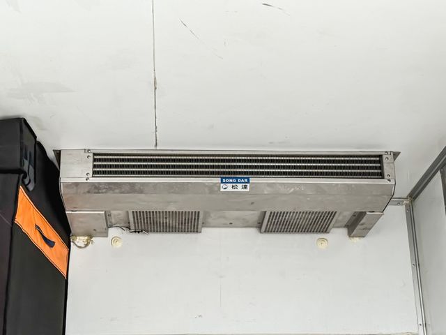 Hino 300  第9張相片