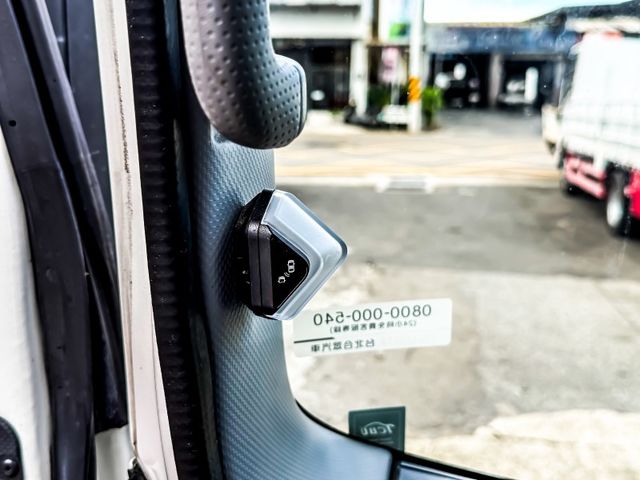 Isuzu Elf(一路發)  第12張相片