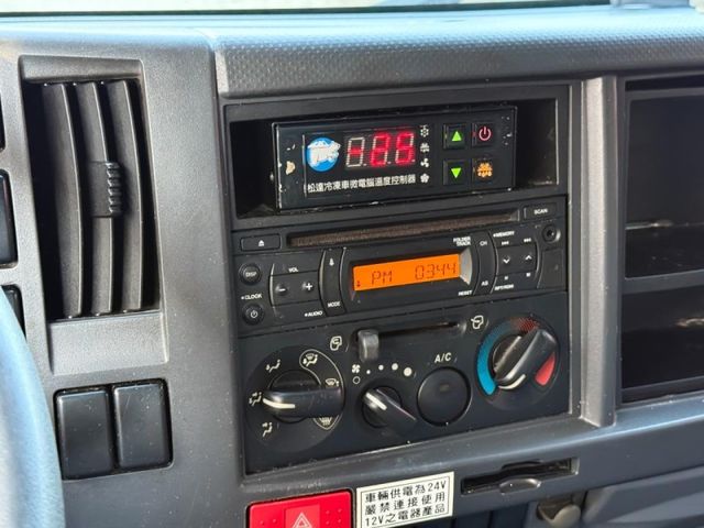 Isuzu Elf(一路發)  第12張相片
