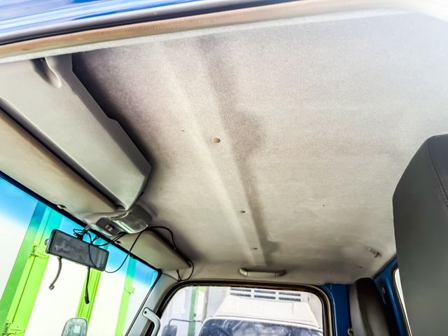 Mitsubishi Canter  第14張相片