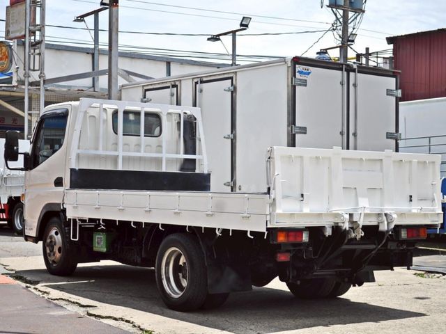 Mitsubishi Canter  第8張相片