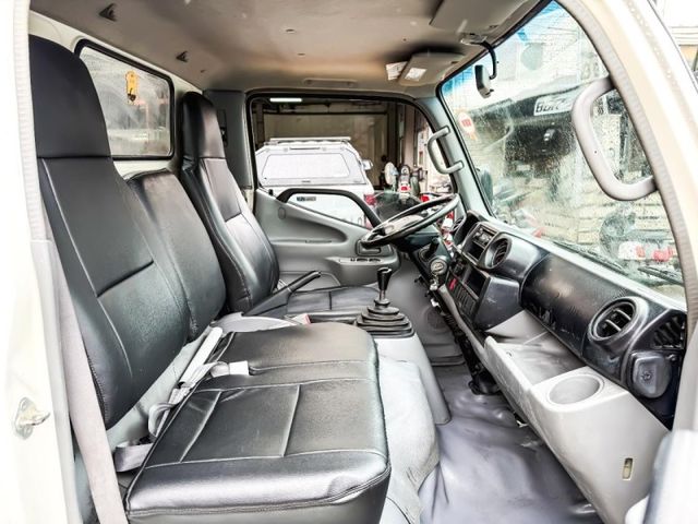 Hino 300  第1張相片