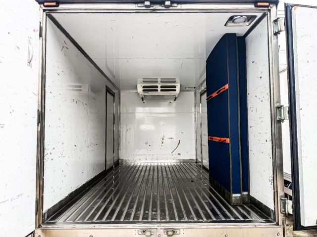 Hino 300  第7張相片