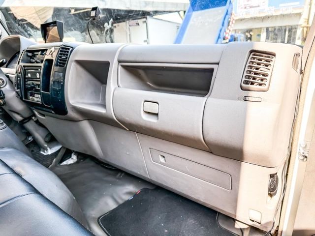 Hino 300  第11張相片