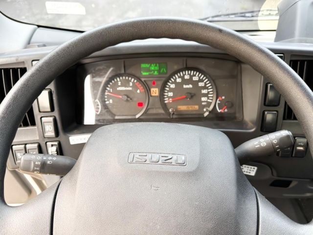 Isuzu Elf(一路發)  第11張相片