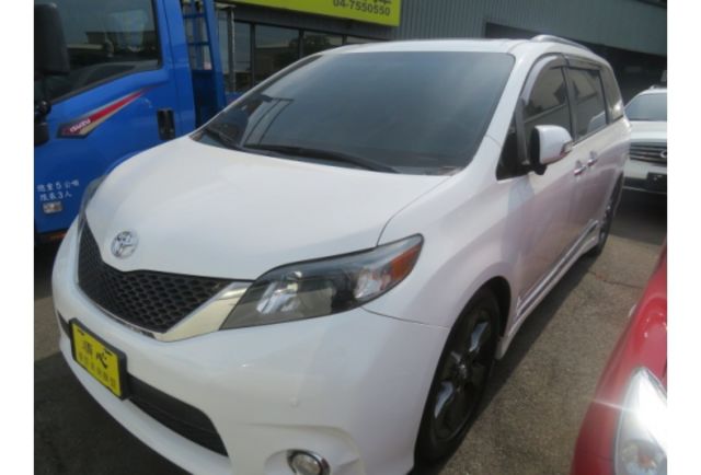 Toyota SIENNA  第2張相片