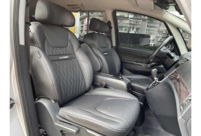 《原漆車 豪華型 SRSx4 環景 雙螢幕 電滑門 原廠保養》【保證實車實照實價】如有不實~整輛車送給您  第7張相片
