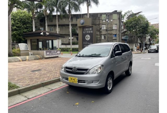 《原漆車 豪華型 E版 皮椅 鋁圈 中央冷氣》【保證實車實照實價】如有不實~整輛車送給您  第1張相片