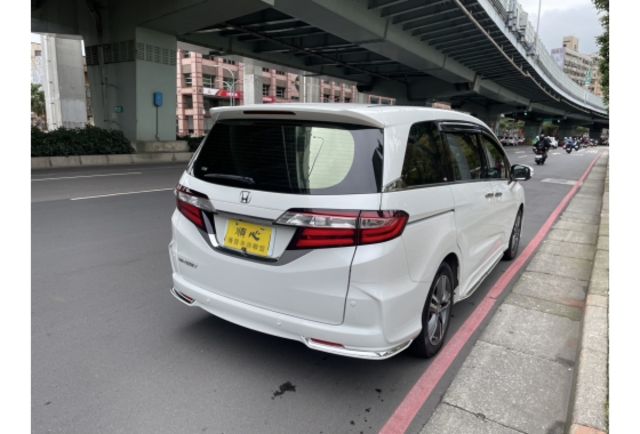 《原漆車 經典型 7人座 SRS 定速 電滑門 全車系原廠保養》保證實車實照實價  第12張相片