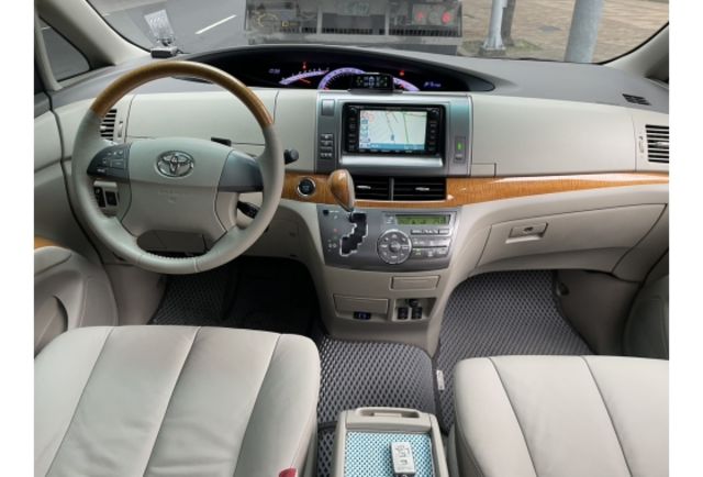 《全車原漆 豪華型 SRS 定速 電滑門 全景天窗》【保證實車實照實價】內外漂亮  第19張相片