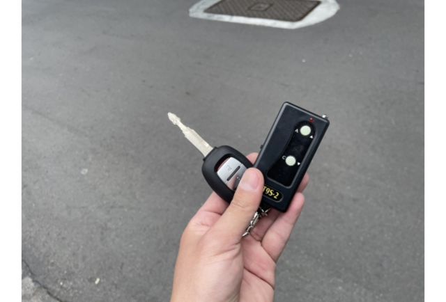 《原漆車 豪華型 皮椅 FRP高箱 電動遙控尾門 原廠保養》【保證實車實照實價】  第14張相片