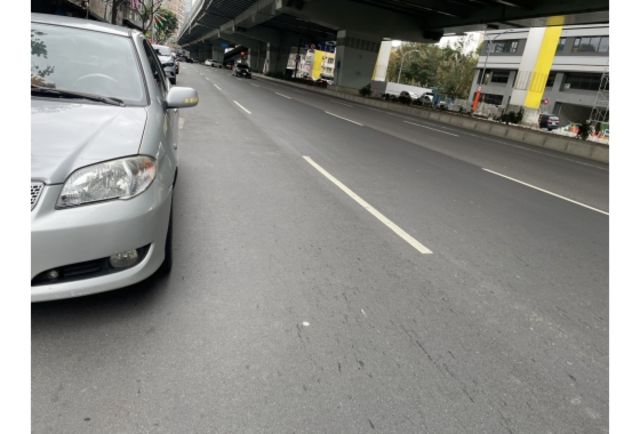 【保證實車實照實價 就賣6.8萬】《原漆車 經典型 黑內裝 皮椅》內外漂亮  第3張相片