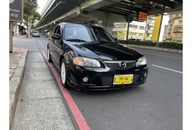 《原漆車 5門 元氣版 雙色內裝 螢幕 僅駛11萬多公里》【保證實車實照實價】如有不實~整輛車送給您  第4張相片