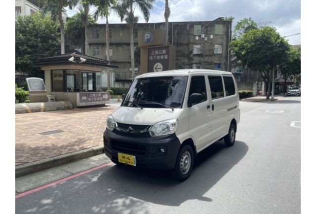 《原漆車 豪華型 正5人座 MP3音響 中央冷氣》【保證實車實照實價】如有不實~整輛車送給您  第1張相片