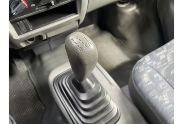 《原漆車 豪華型 正5人座 MP3音響 中央冷氣》【保證實車實照實價】如有不實~整輛車送給您  第15張相片