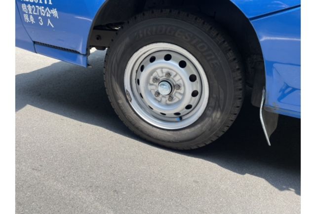 《原漆車 豪華型 木床加寬 框式 雙折鐵架 皮椅 MP3音響 僅駛15萬多公里》【保證實車實照實價】如有不實~整輛車送給您  第4張相片