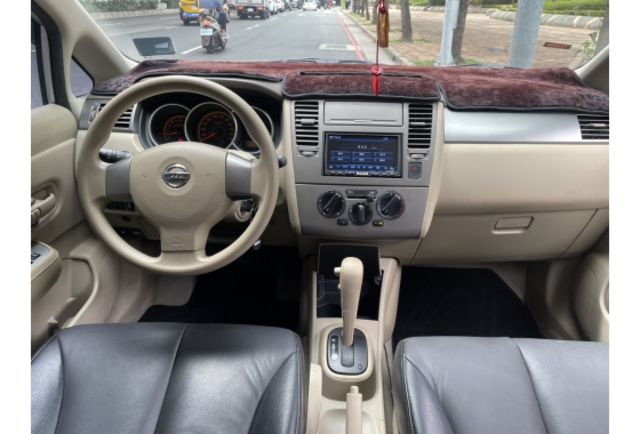 《原漆車 豪華型 皮椅 螢幕 僅駛4萬多公里》【保證實車實照實價】如有不實~整輛車送給您  第16張相片