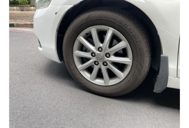 《全車原漆 自用一手車 豪華型 黑內裝 SRSx2 恆溫 定速 內外漂亮》【保證實車實照實價】如有不實~整輛車送給您  第4張相片